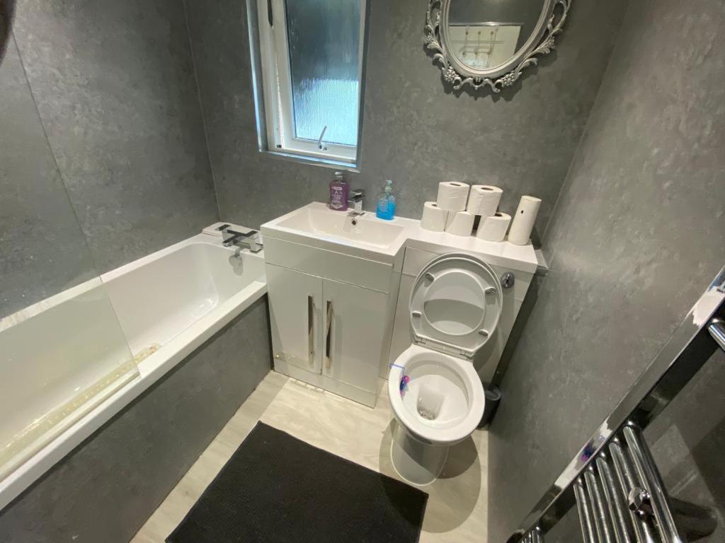 Lovely Private Room In Sandilands Dr Ab24 Aberdeen Exterior photo